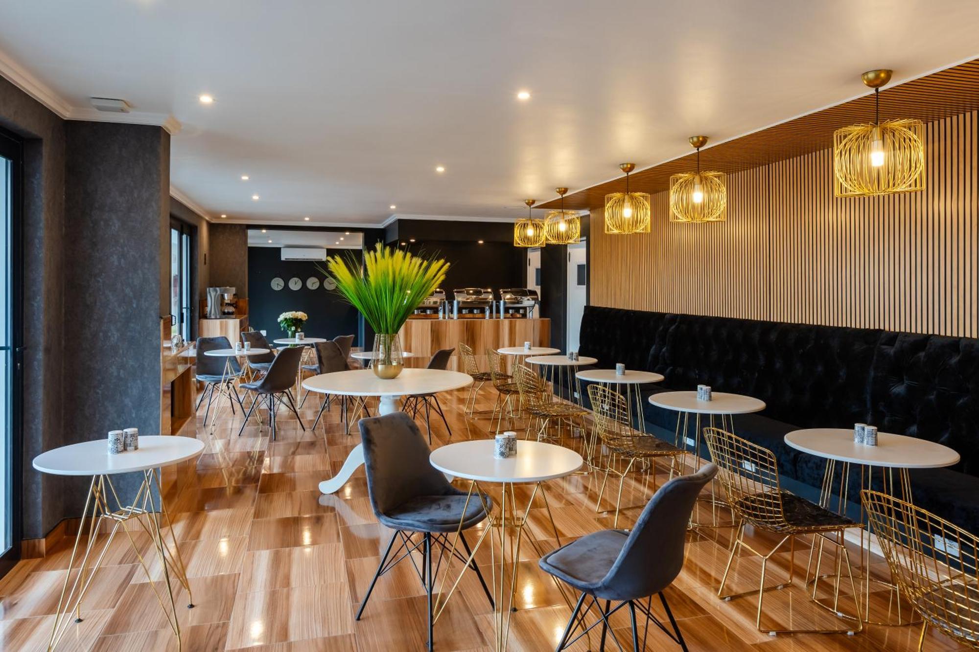 Bedfordview Hotel & Apartments Йоханесбург Екстериор снимка