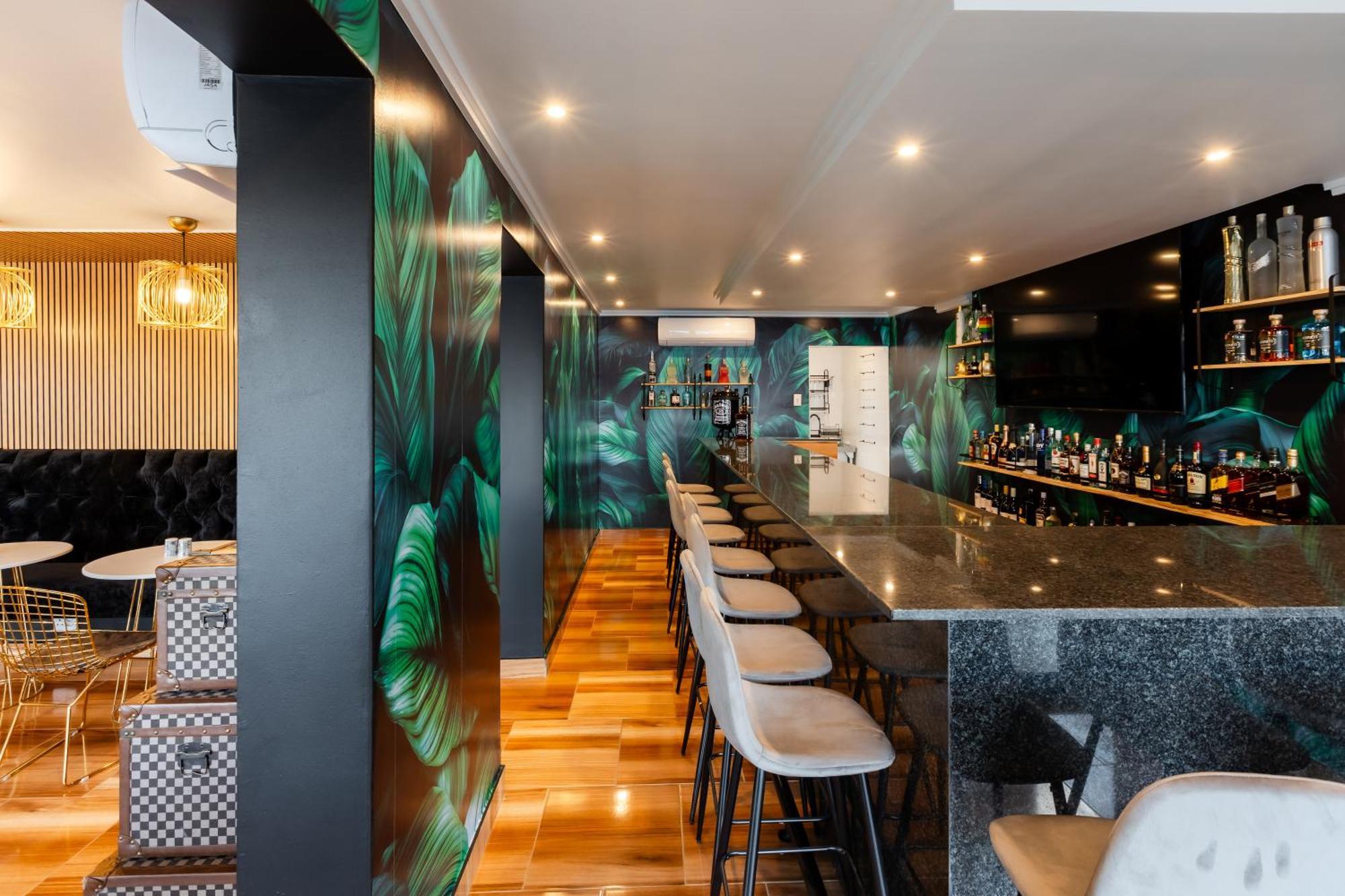 Bedfordview Hotel & Apartments Йоханесбург Екстериор снимка