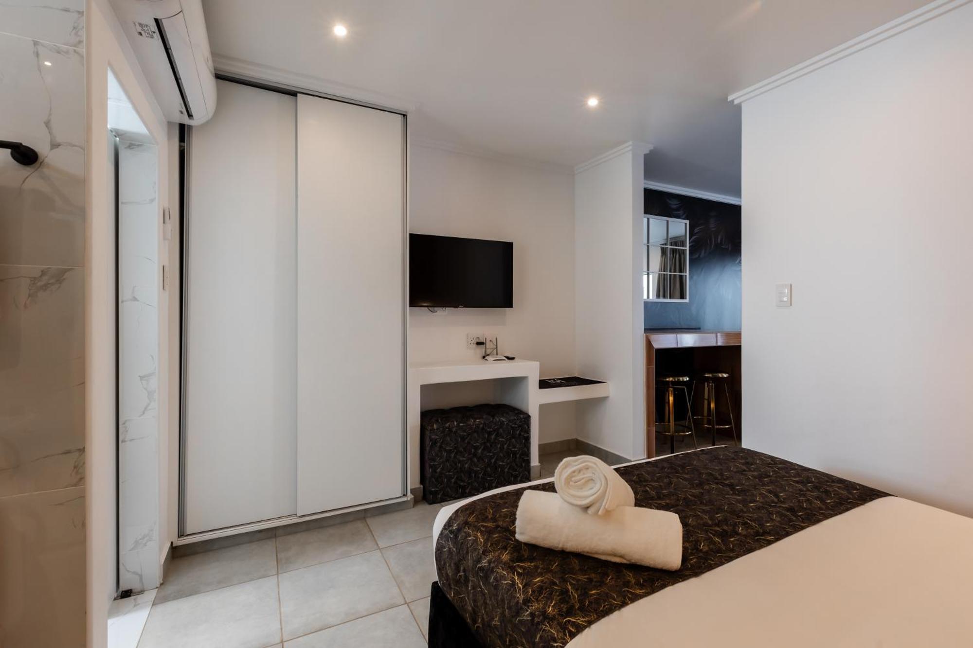 Bedfordview Hotel & Apartments Йоханесбург Стая снимка